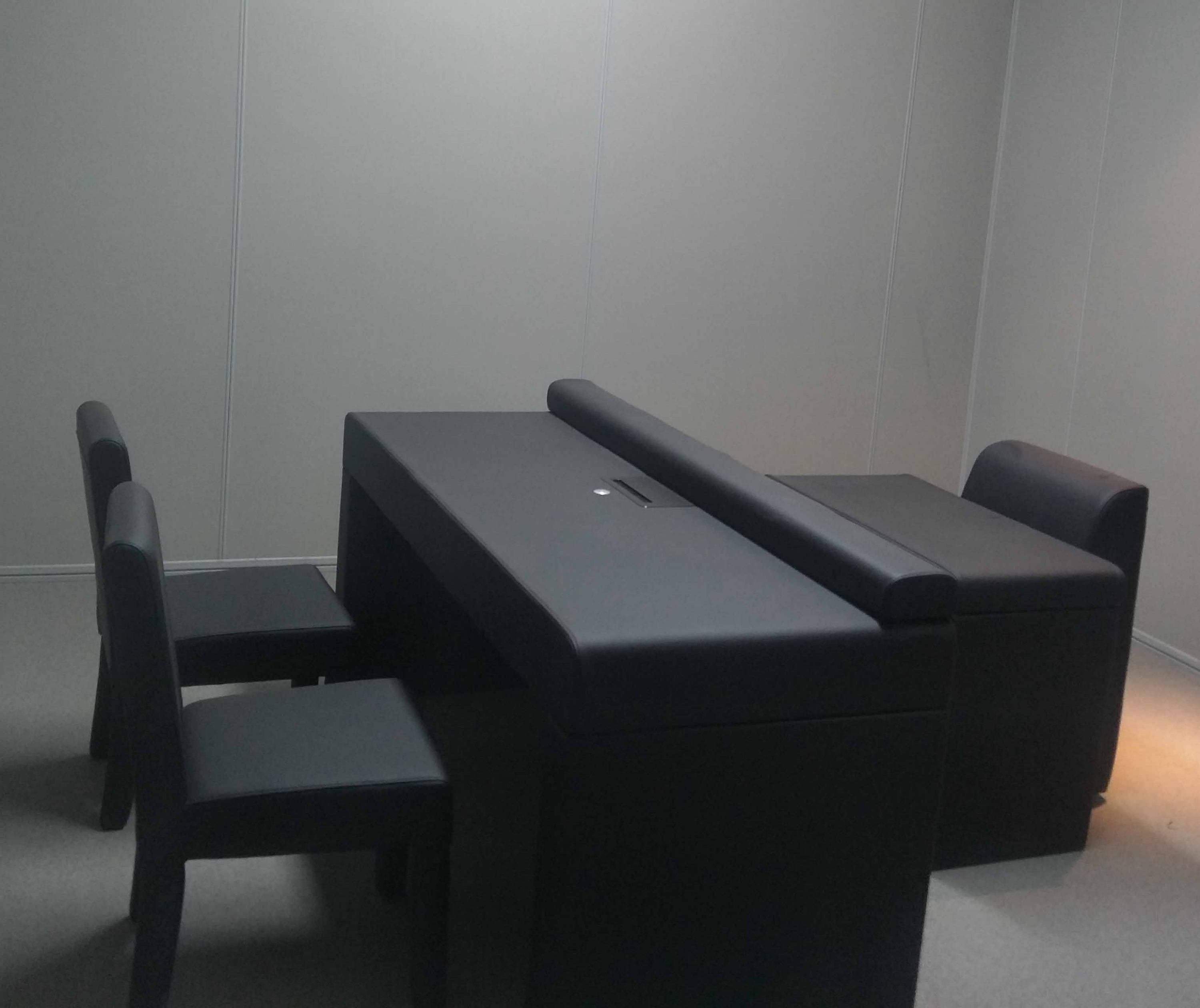 審訊室防撞軟包 防撞桌椅 廠(chǎng)家材料介紹及效果圖